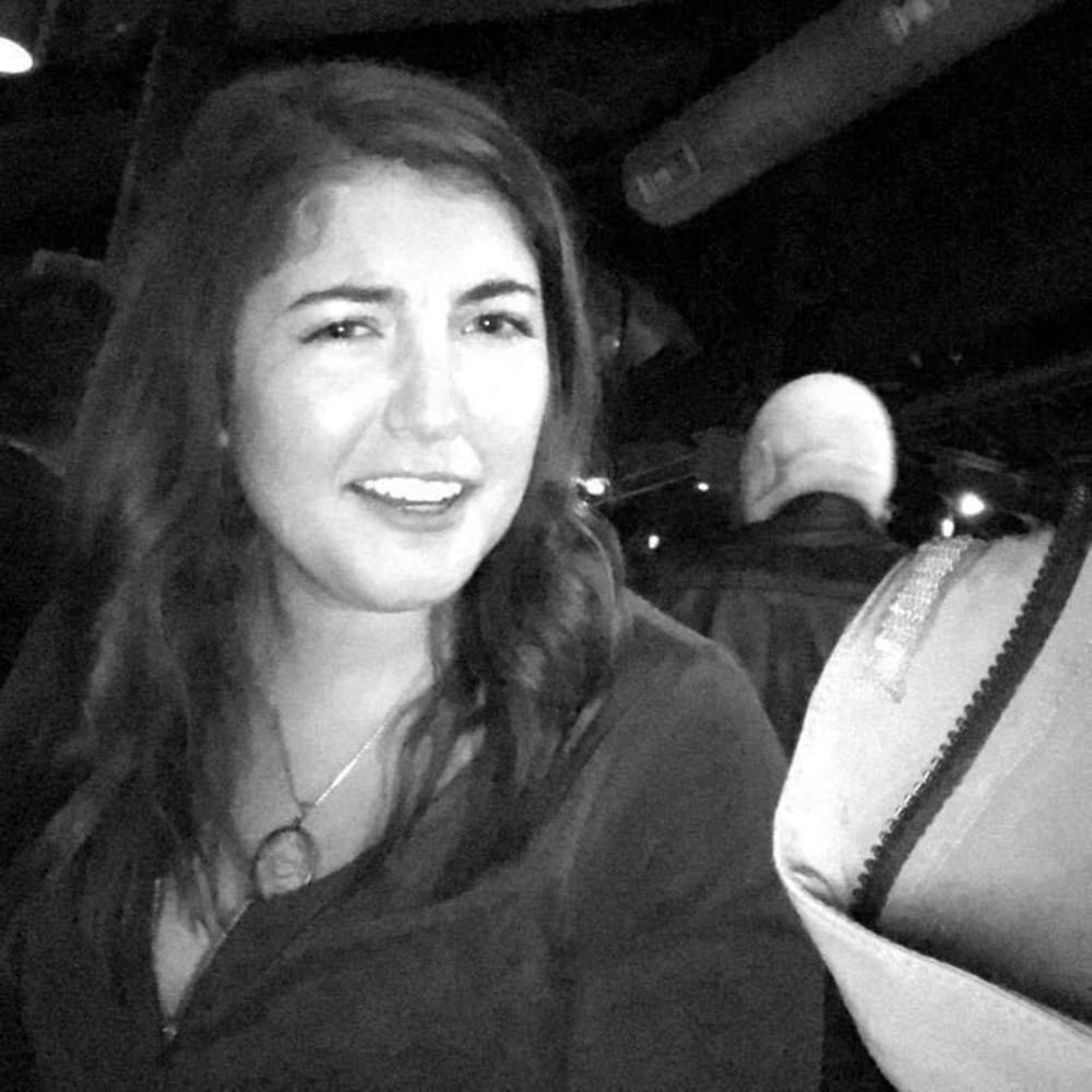 Meet your Posher, Kayla